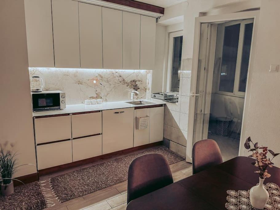 City Center Apartment Gjakova المظهر الخارجي الصورة